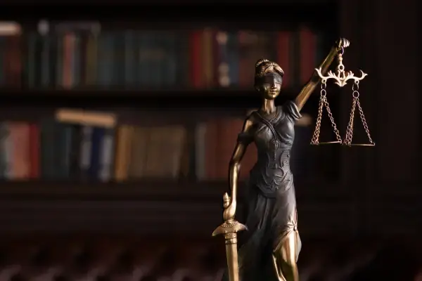 Compétence en matière de fixation de l’étalement de la hausse du loyer commercial déplafonné